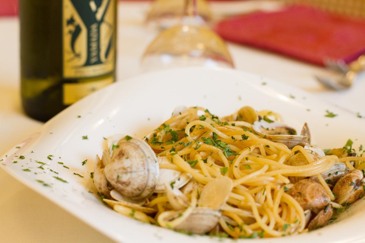 Pensione Al Pescatore 테르몰리 외부 사진